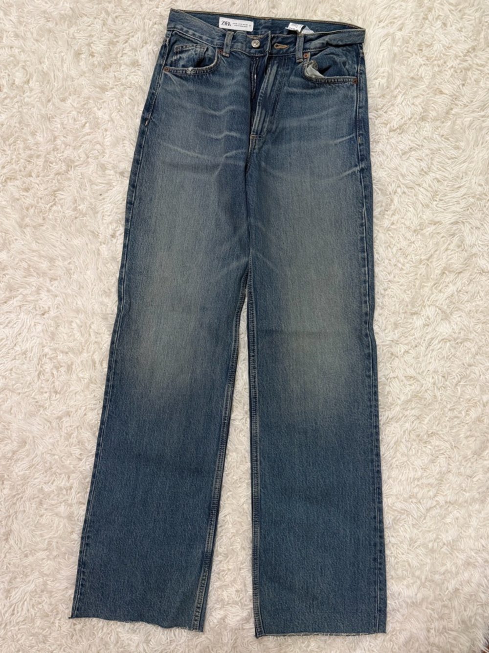 Zara Women's Wide-Leg Jeans in Faded Blue Denim